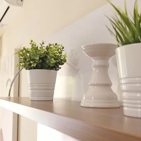 Sapphire & Ivory Luxury - *