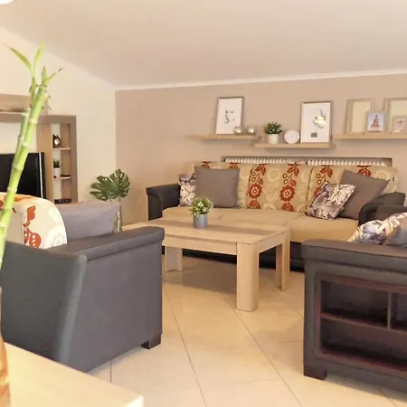 Sapphire & Ivory Luxury - *