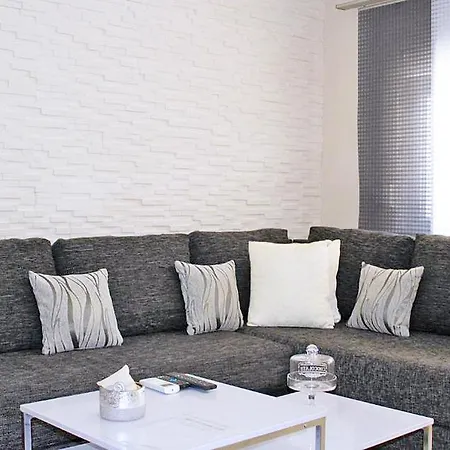 Sapphire & Ivory Luxury - * Kavala