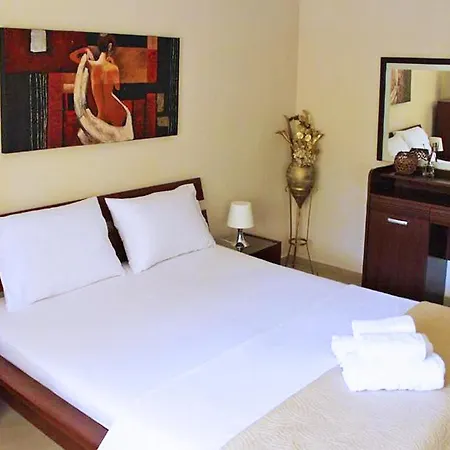 Apartment Sapphire & Ivory Luxury -