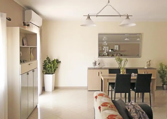 Apartamento Sapphire & Ivory Luxury - Cavala
