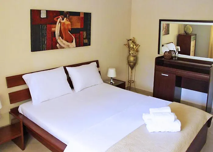 Apartment Sapphire & Ivory Luxury -